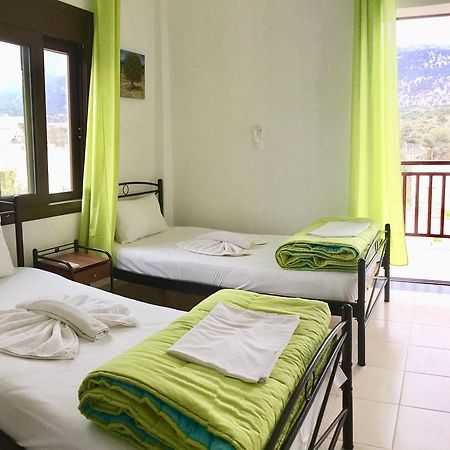 Platanos Rooms Sinoikismos Kambos Екстер'єр фото