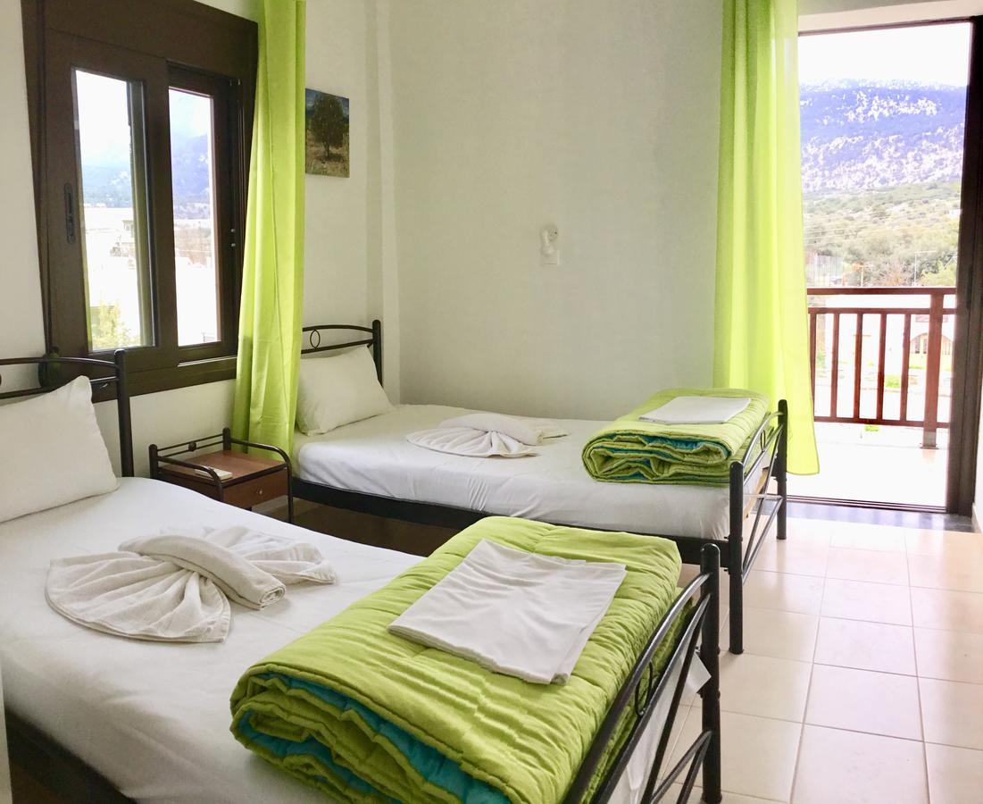Platanos Rooms Sinoikismos Kambos Екстер'єр фото