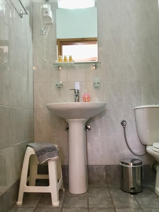 Platanos Rooms Sinoikismos Kambos Екстер'єр фото